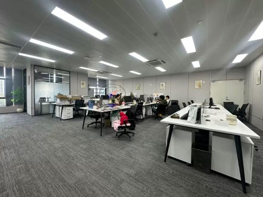 顶健科技大厦面积207平