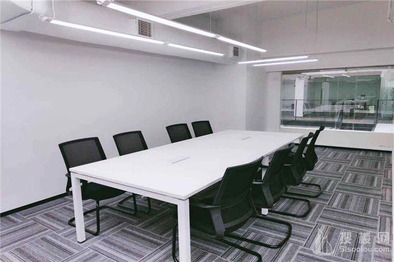 追光公社面积395平