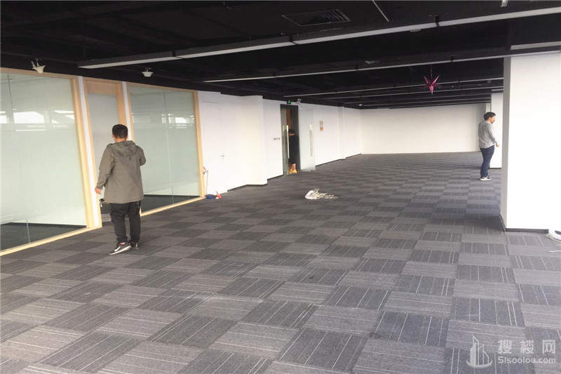 华泰证券大厦面积127平
