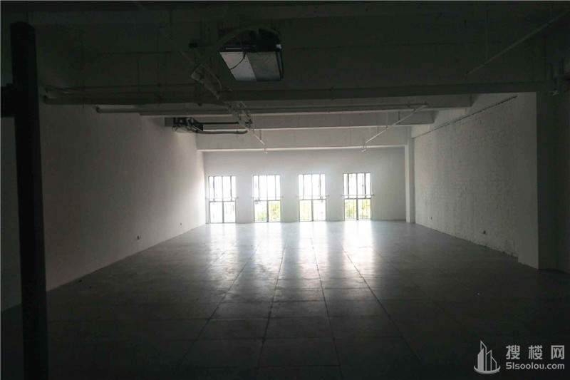 华新大厦面积752平