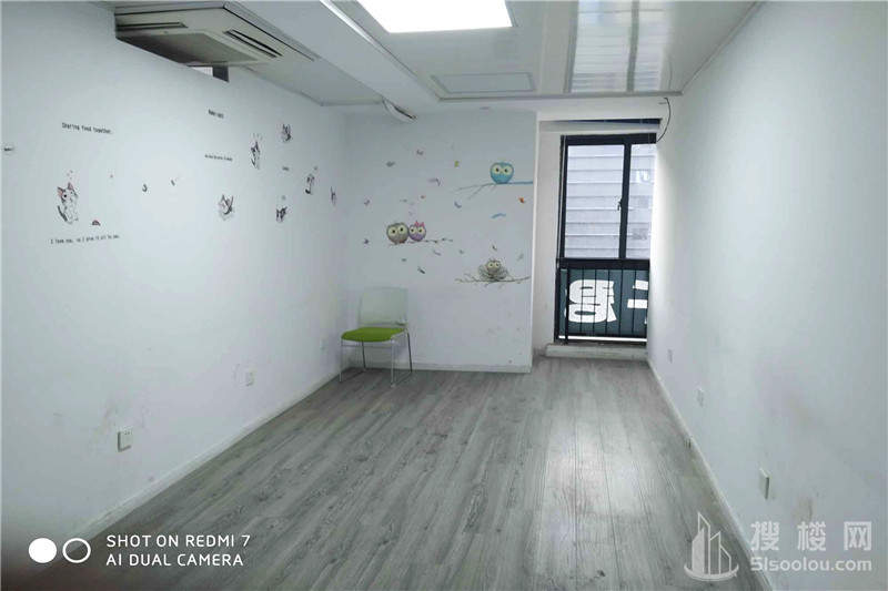 常发广场面积230平