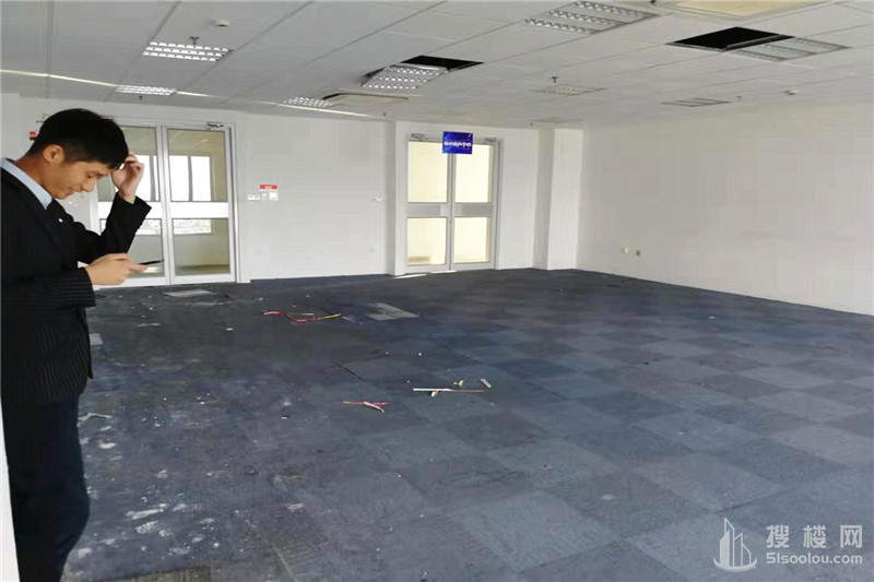 建华大厦面积156平