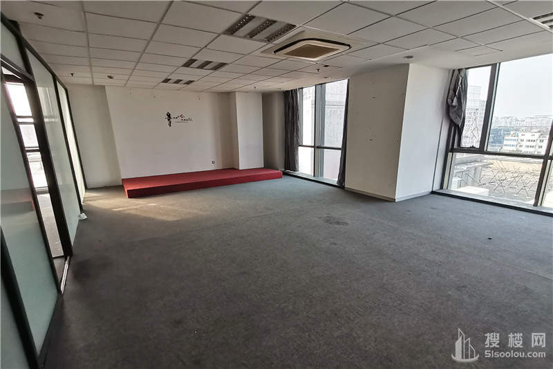建伟大厦面积826平