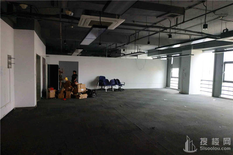 楚翘城面积241平