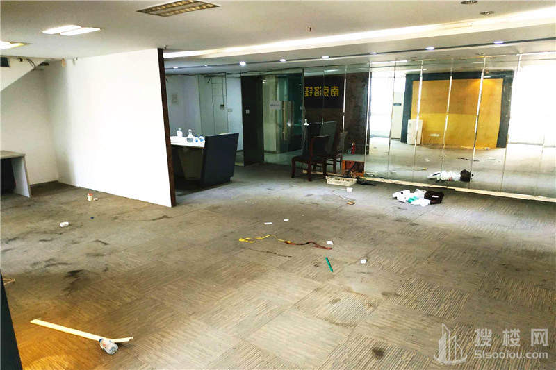 龙台国际大厦面积200平