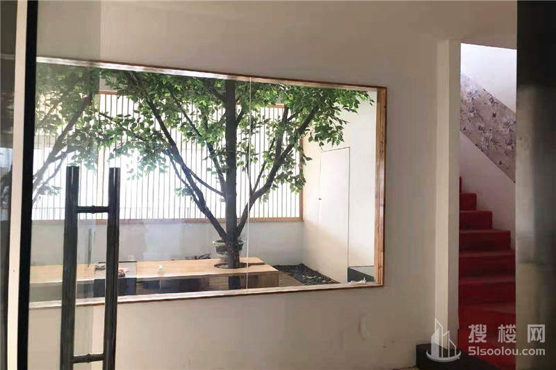 绿地之窗面积268平