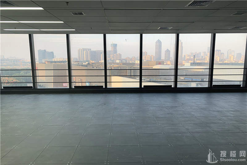 新城发展中心面积94平