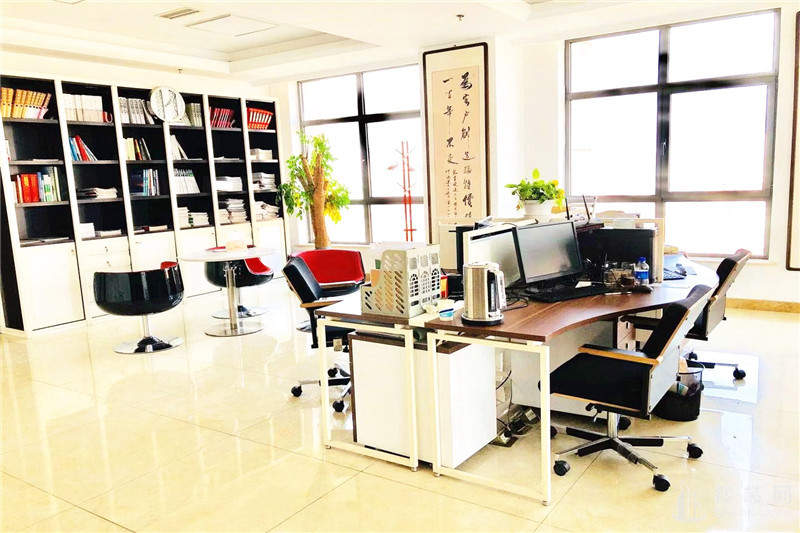 新城总部大厦面积188平