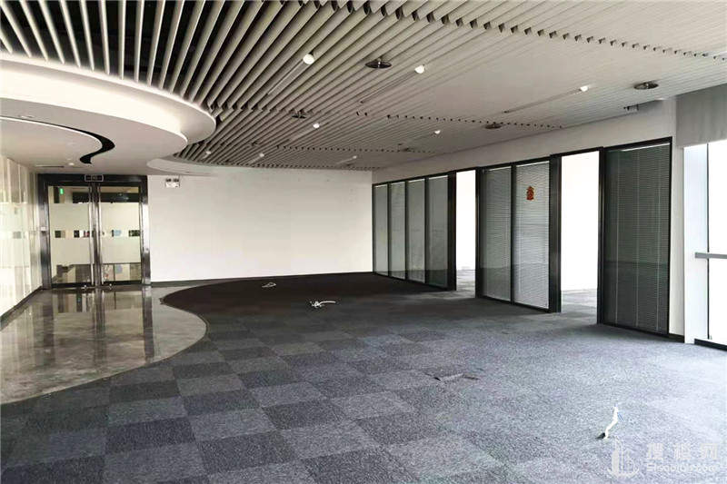 新地中心面积451平