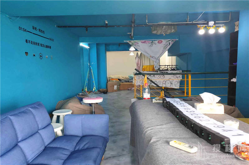 新世纪广场面积100平