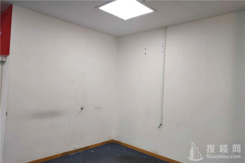 新世界中心面积280平