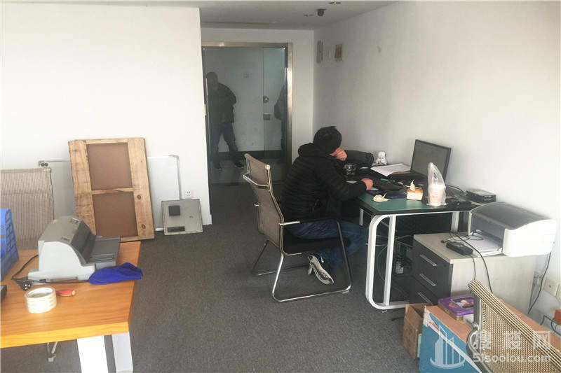 新世界中心面积56平