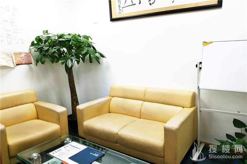 德基大厦面积183平