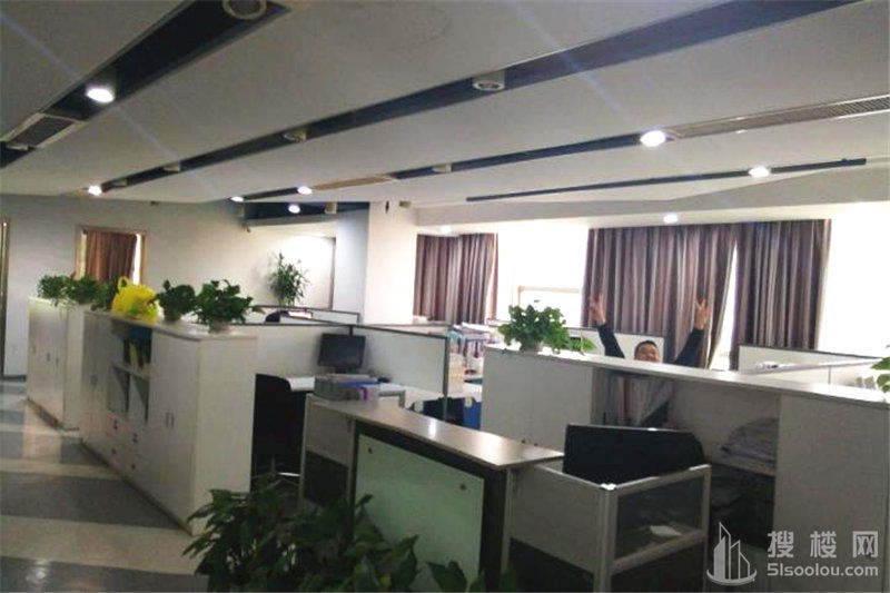 易发信息大厦面积285平