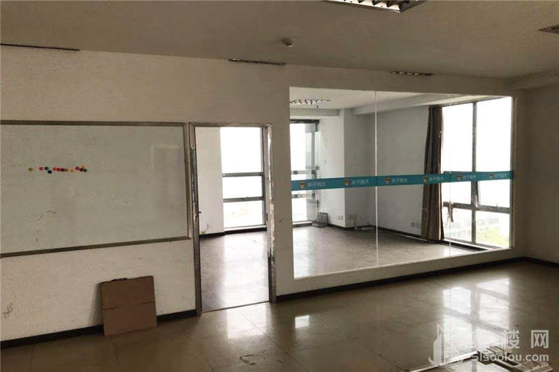 长发数码大厦面积216平